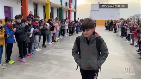 El recibimiento a Antonio El recibimiento a Antonio