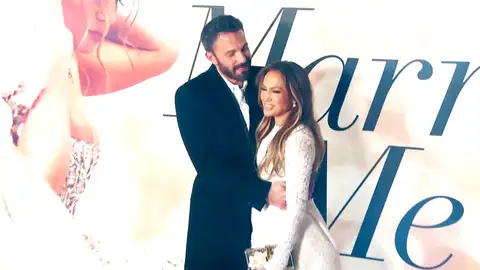 JENNIFER LOPEZ JENNIFER LOPEZ