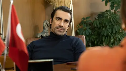 Le decimos adiós a Hakan Gümüşoğlu, el último hombre que le robó el corazón a Züleyha en 'Tierra Amarga' Le decimos adiós a Hakan Gümüşoğlu, el último hombre que le robó el corazón a Züleyha en 'Tierra Amarga'