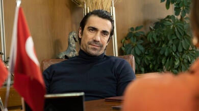 Le decimos adiós a Hakan Gümüşoğlu, el último hombre que le robó el corazón a Züleyha en 'Tierra Amarga'