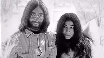 Yoko Ono y John Lennon Yoko Ono y John Lennon