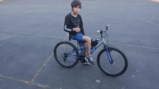 Anxo en su bicicleta, imagen cedida por Alberto Arnoso Anxo en su bicicleta, imagen cedida por Alberto Arnoso