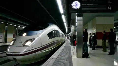 Imagen de un AVE Imagen de un AVE