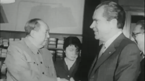 Richard Nixon y Mao Zedong Richard Nixon y Mao Zedong