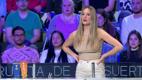 Paula, en su intento por conseguir el super comodín: “Más vale pájaro en mano que ciento volando” Paula, en su intento por conseguir el super comodín: “Más vale pájaro en mano que ciento volando”