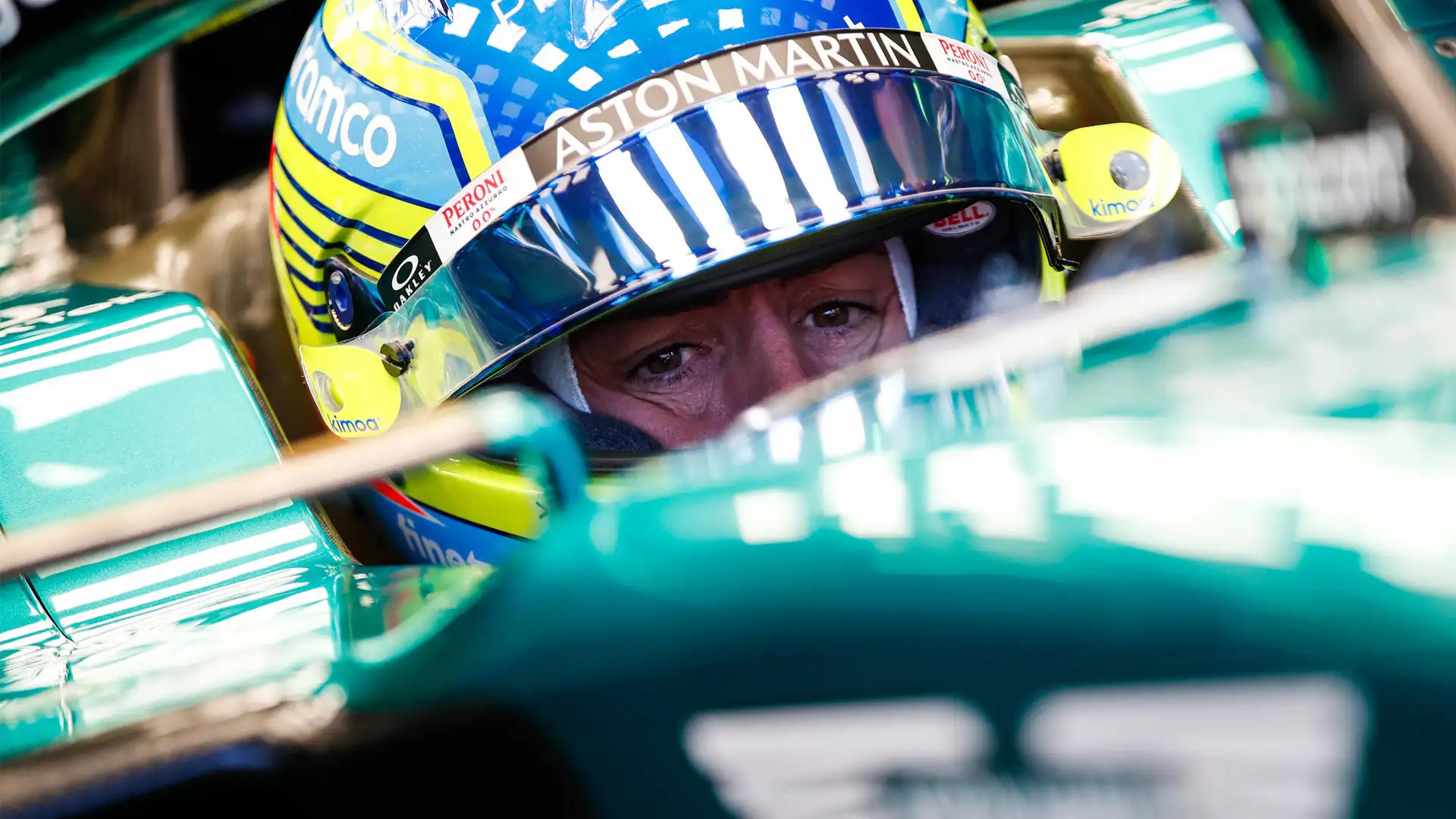 Fernando Alonso, a bordo del Aston Martin Fernando Alonso, a bordo del Aston Martin