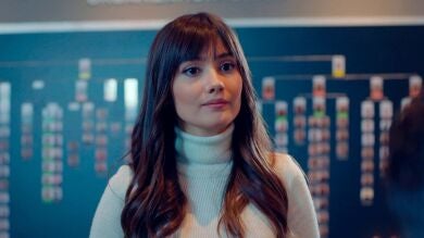 El bonito detalle de Alihan con Zeynep… ¡Le ha comprado un bolso y un móvil nuevo tras el robo!