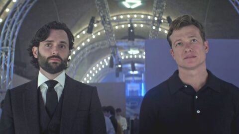 Joe y Rhys en 'You' temporada 4