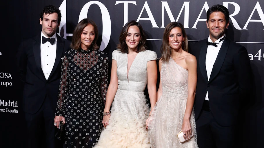 &Iacute;&ntilde;igo Onieva, Isabel Preysler, Tamara Falc&oacute;, Ana Boyer y Fernando Verdasco