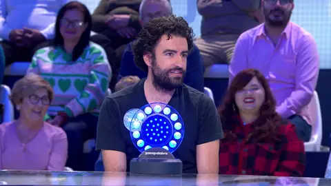 Rafa lo borda en ‘La Pista’… ¡Acierta la canción, la canta y la interpreta! Rafa lo borda en ‘La Pista’… ¡Acierta la canción, la canta y la interpreta!