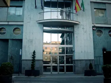 Los compañeros de la alcaldesa de Maracena han pedido un pleno extraordinario: "Se tienen que dar explicaciones" Los compañeros de la alcaldesa de Maracena han pedido un pleno extraordinario: "Se tienen que dar explicaciones"