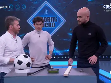 ¿Se puede escuchar el dolor? Gálvez lo demuestra provocando una lesión en 'El Hormiguero' ¿Se puede escuchar el dolor? Gálvez lo demuestra provocando una lesión en 'El Hormiguero'