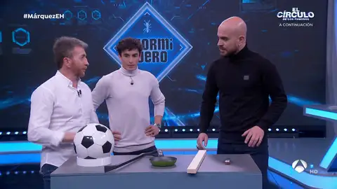 ¿Se puede escuchar el dolor? Gálvez lo demuestra provocando una lesión en 'El Hormiguero' ¿Se puede escuchar el dolor? Gálvez lo demuestra provocando una lesión en 'El Hormiguero'