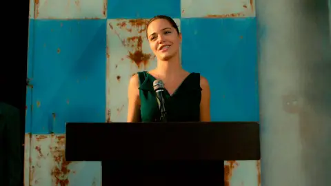 Züleyha da una lección a todos y dona las propiedades de Hakan: "Por una Çukurova mejor" Züleyha da una lección a todos y dona las propiedades de Hakan: "Por una Çukurova mejor"