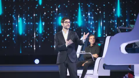 El piropo de Juanra Bonet a Feliciano López: “Unos tenemos mousse y otros tabletas de chocolate” El piropo de Juanra Bonet a Feliciano López: “Unos tenemos mousse y otros tabletas de chocolate”