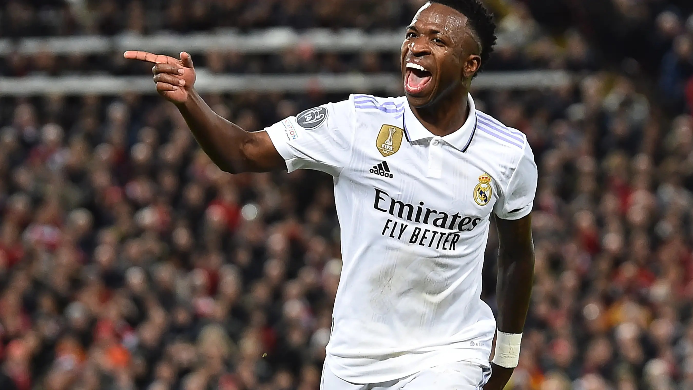 Vinicius celebra un gol ante el Liverpool
