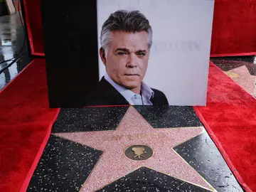 Homenaje a Ray Liotta en el Paseo de la Fama Homenaje a Ray Liotta en el Paseo de la Fama