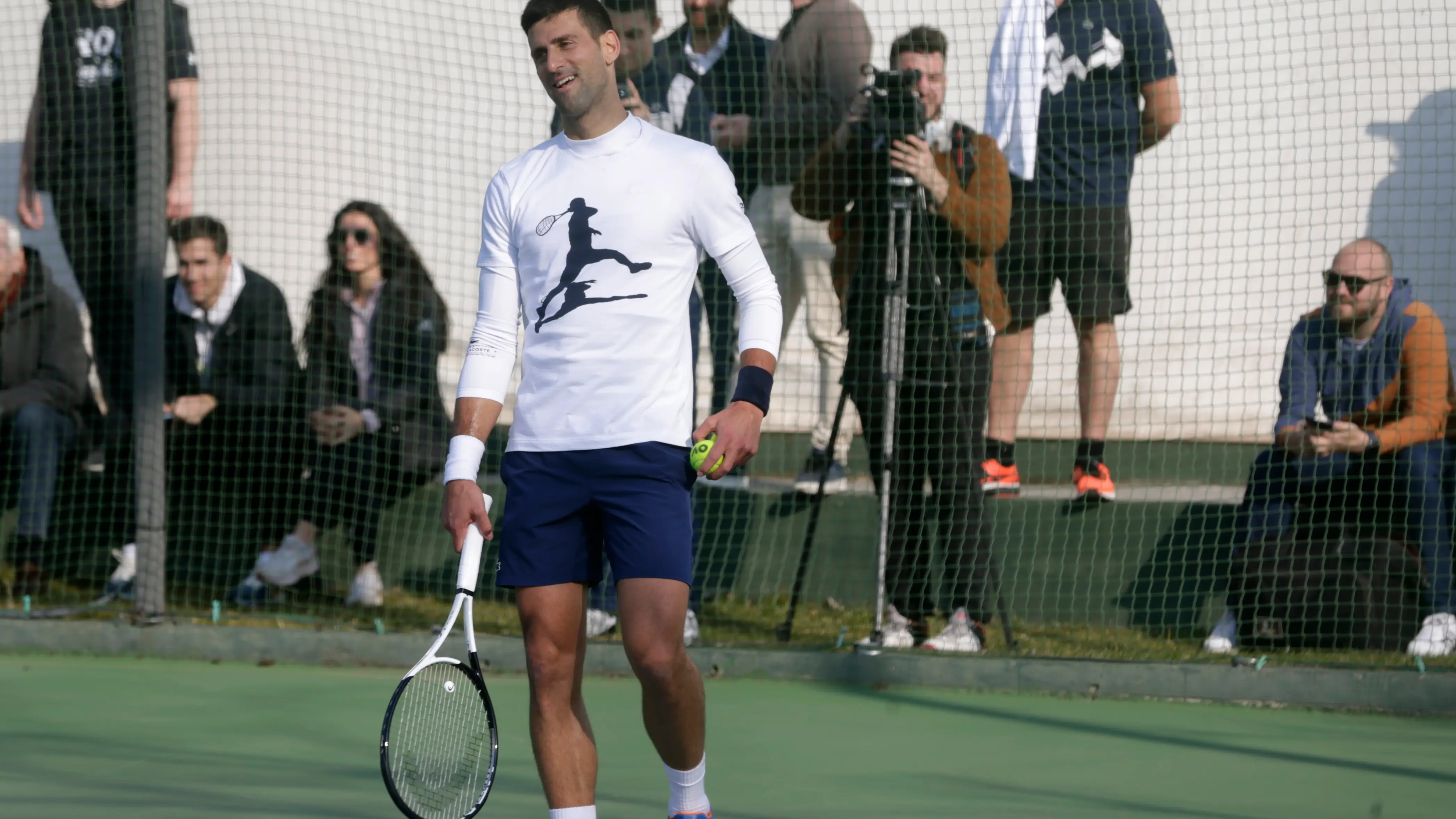 Novak Djokovic hablando con la prensa serbia en Belgrado Novak Djokovic hablando con la prensa serbia en Belgrado