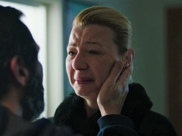 La&ccedil;in, sin poder contener las l&aacute;grimas, visita a Murat en la c&aacute;rcel: &ldquo;Pase lo que pase, te sacar&eacute; de aqu&iacute;&rdquo; 