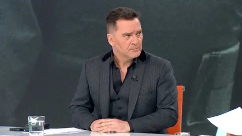 El marido de la mujer que ha degollado a su bebé no fue avisado de lo que ocurrió: "Volvió de una guardia y se encontró con ello" El marido de la mujer que ha degollado a su bebé no fue avisado de lo que ocurrió: "Volvió de una guardia y se encontró con ello"