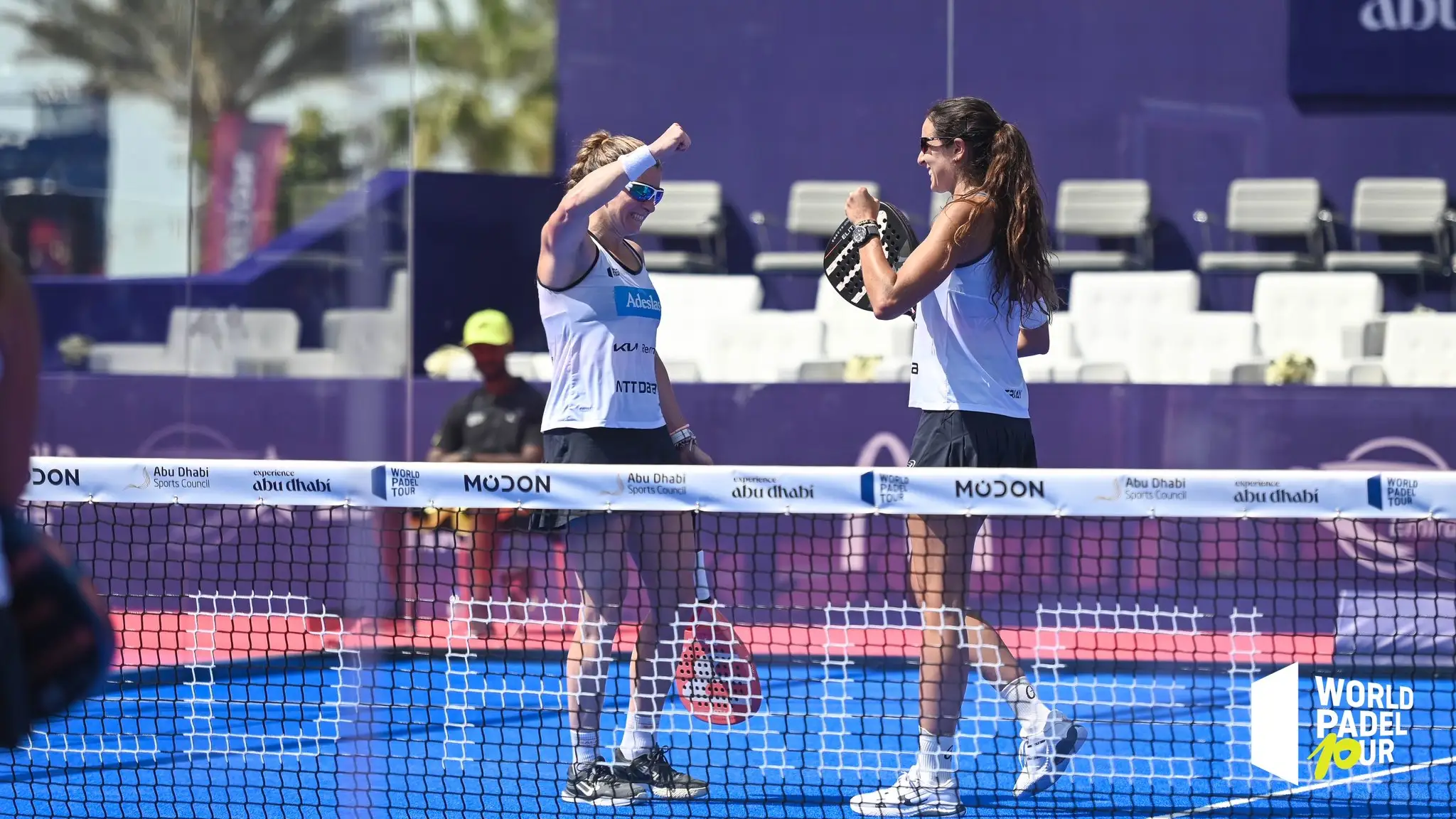 Alejandra Salazar y Gemma Triay celebran un punto en el Abu Dhabi Master 2023 Alejandra Salazar y Gemma Triay celebran un punto en el Abu Dhabi Master 2023