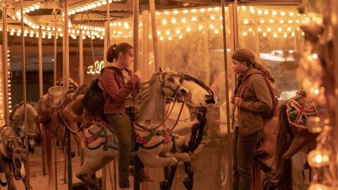 Ellie y Riley en 'The Last of Us'