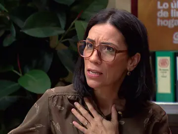 La discusión entre Manolita y Nieves sobre hacer lo correcto tras el enfado de Ricardo con Marcelino La discusión entre Manolita y Nieves sobre hacer lo correcto tras el enfado de Ricardo con Marcelino