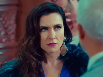 Ender vuelve a pedir el despido de Yildiz, pero… ¡Halit aparece y le para los pies! Ender vuelve a pedir el despido de Yildiz, pero… ¡Halit aparece y le para los pies!
