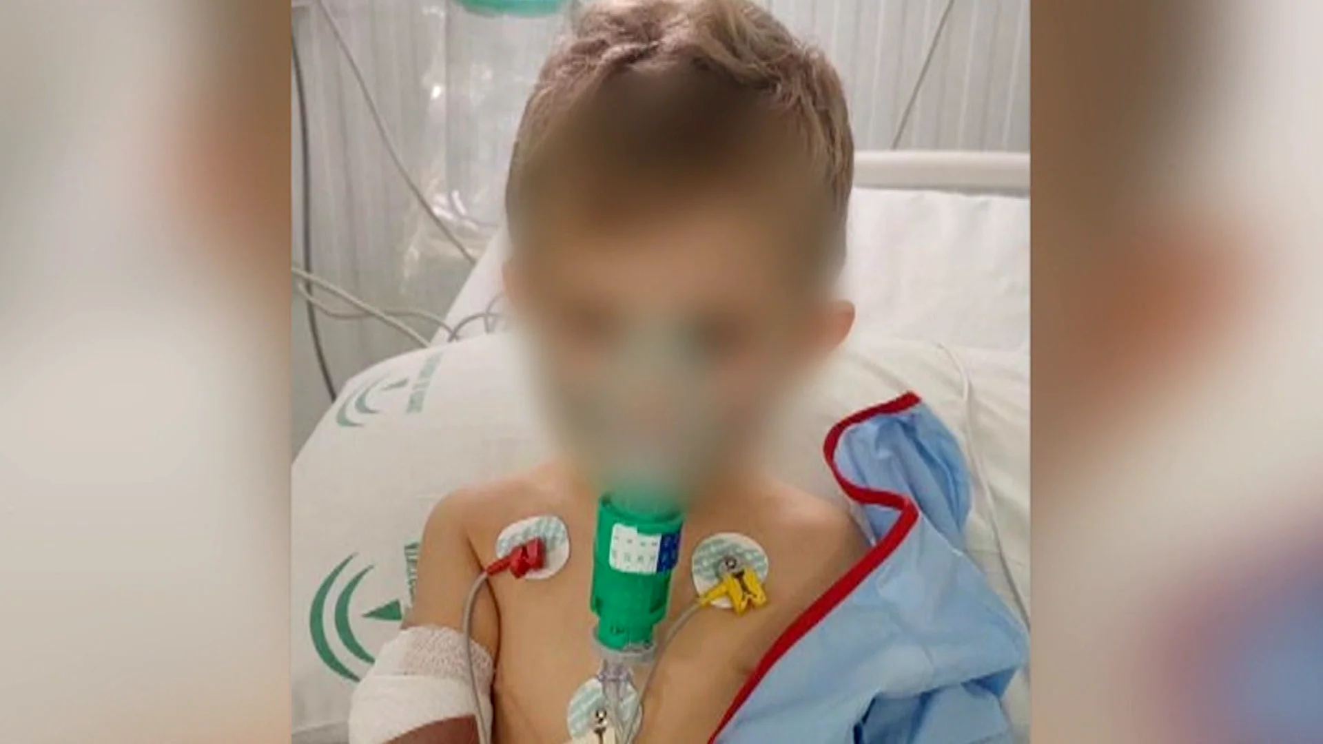 Un niño de 3 años acaba en la UCI tras 4 diagnósticos erróneos: "Si no se hacen pruebas, los médicos no saben diferenciar" Un niño de 3 años acaba en la UCI tras 4 diagnósticos erróneos: "Si no se hacen pruebas, los médicos no saben diferenciar"