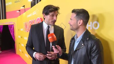 Andrés Velencoso es Toni, el antagonista de Nacho Vidal en la serie de su vida: 