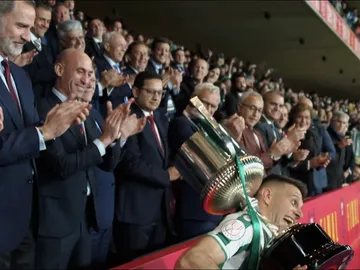 Felipe VI en la Copa del Rey con Joaquín Felipe VI en la Copa del Rey con Joaquín