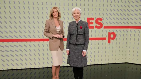 Susanna Griso y Christine Lagarde en Espejo Público. Susanna Griso y Christine Lagarde en Espejo Público.