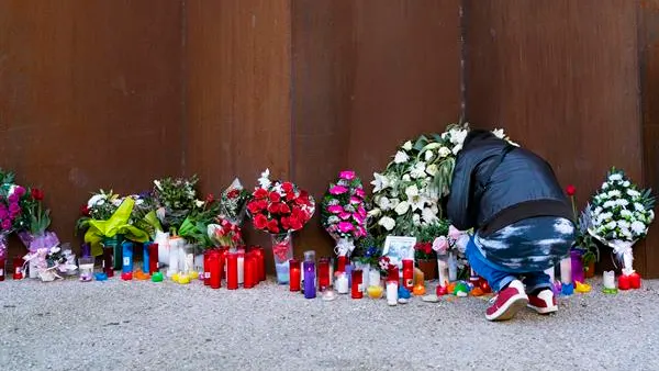 Flores tras la tragedia en Sallent Flores tras la tragedia en Sallent