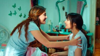 Zeynep le confiesa a Yildiz que está enamorada: “Mi corazón va a explotar”