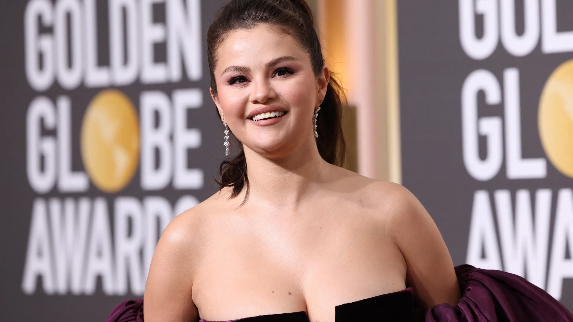 Selena Gomez en los Globos de Oro. Selena Gomez en los Globos de Oro.