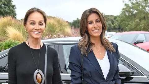 Ana Boyer con su madre Isabel Preysler Ana Boyer con su madre Isabel Preysler