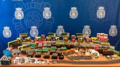 Detenido en Tenerife con un inmenso arsenal de guerra en su casa