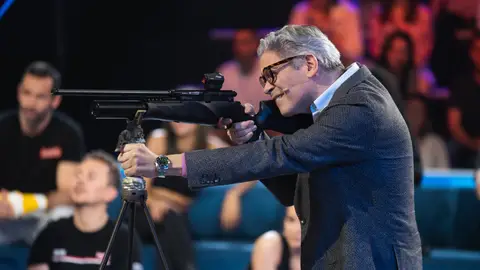 Boris Izaguirre se enfrenta a la maldición de la puntería en ‘El Desafío’: ¿Será el primero en romperla? Boris Izaguirre se enfrenta a la maldición de la puntería en ‘El Desafío’: ¿Será el primero en romperla?