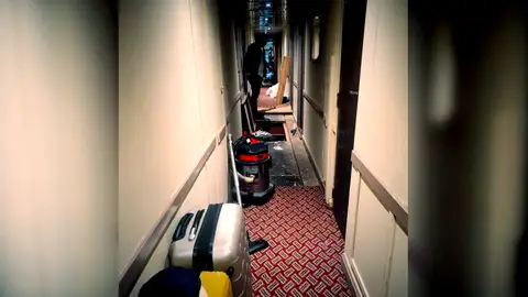 Pasaron cuatro días en un crucero por el Nilo que resultó una estafa: "El barco no es que estaba viejo, estaba descatalogado" Pasaron cuatro días en un crucero por el Nilo que resultó una estafa: "El barco no es que estaba viejo, estaba descatalogado"