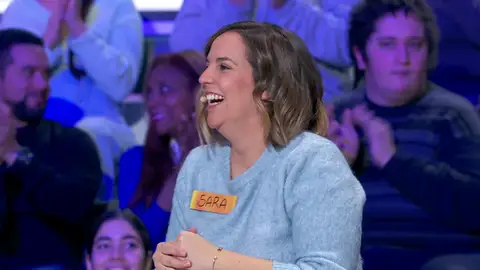 "¿Prefieres 1.100 o 2.200?": El insólito estreno de Sara aprendiendo una regla básica de 'La ruleta de la suerte' "¿Prefieres 1.100 o 2.200?": El insólito estreno de Sara aprendiendo una regla básica de 'La ruleta de la suerte'