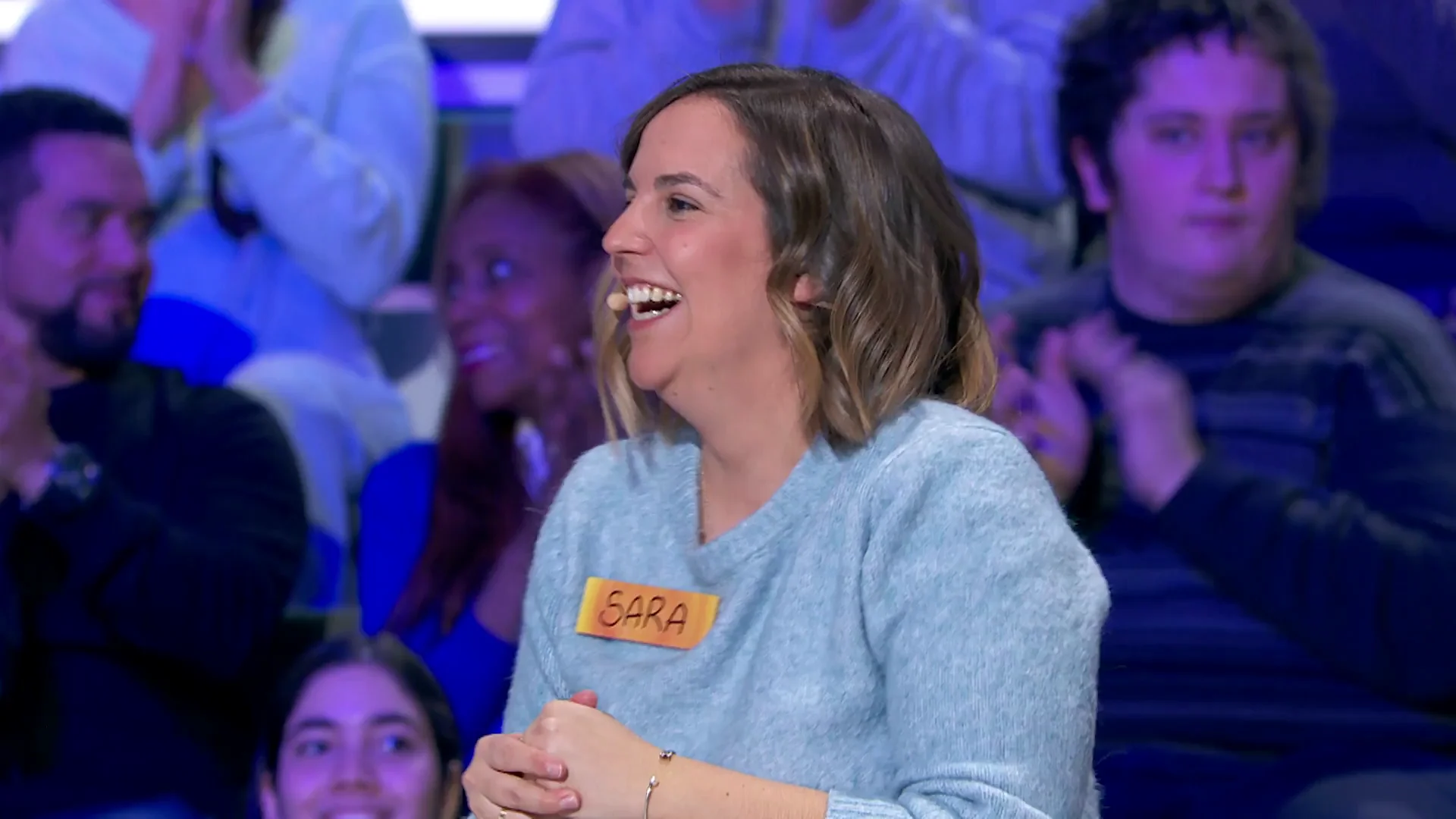 "¿Prefieres 1.100 o 2.200?": El insólito estreno de Sara aprendiendo una regla básica de 'La ruleta de la suerte' "¿Prefieres 1.100 o 2.200?": El insólito estreno de Sara aprendiendo una regla básica de 'La ruleta de la suerte'