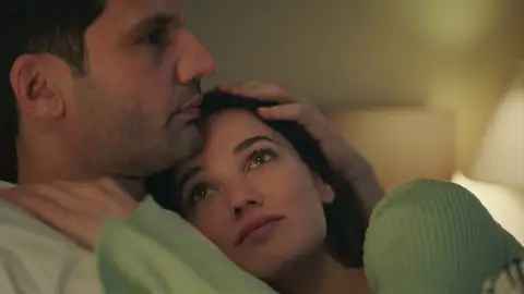 Ilgaz y Ceylin, cada vez más enamorados el uno del otro, no pueden ocultar su felicidad: “Te quiero” Ilgaz y Ceylin, cada vez más enamorados el uno del otro, no pueden ocultar su felicidad: “Te quiero”