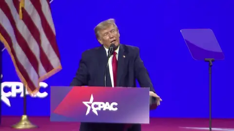 Trump asegura que si él fuera presidente arreglaría el conflicto en Ucrania "en cuestión de horas" Trump asegura que si él fuera presidente arreglaría el conflicto en Ucrania "en cuestión de horas"