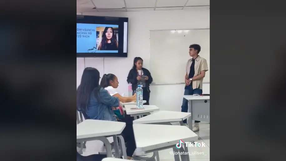 Expone a su compa&ntilde;era de trabajo en la presentaci&oacute;n final por tener que hacerlo solo: "Mi compa&ntilde;era no hizo nada"
