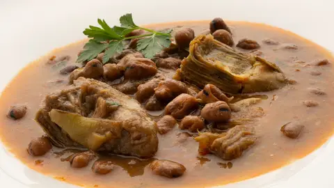 Arguiñano: toda la energía que necesitas está en el potaje de habas secas con hierbabuena Arguiñano: toda la energía que necesitas está en el potaje de habas secas con hierbabuena