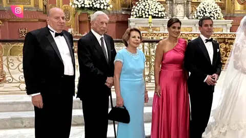 Mario Vargas Llosa se convierte en el rey de la pista de baile a ojos de su exmujer en la boda de su nieta