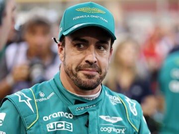 Fernando Alonso, concentrado en Bahréin
