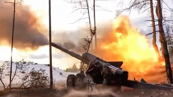 Imagen de un tanque en la guerra de Rusia y Ucrania Imagen de un tanque en la guerra de Rusia y Ucrania