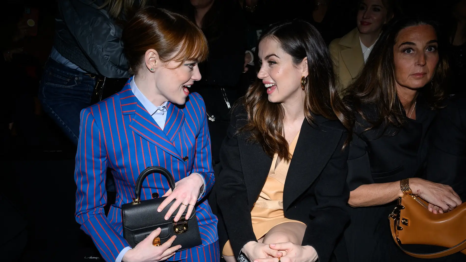 Emma Stone y Ana de Armas en el desfile de Louis Vuitton en la Semana de la Moda de París