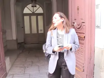 Tamara Falcó huye cuando le preguntan sobre las duras declaraciones que han hecho contra su madre Isabel Preysler Tamara Falcó huye cuando le preguntan sobre las duras declaraciones que han hecho contra su madre Isabel Preysler